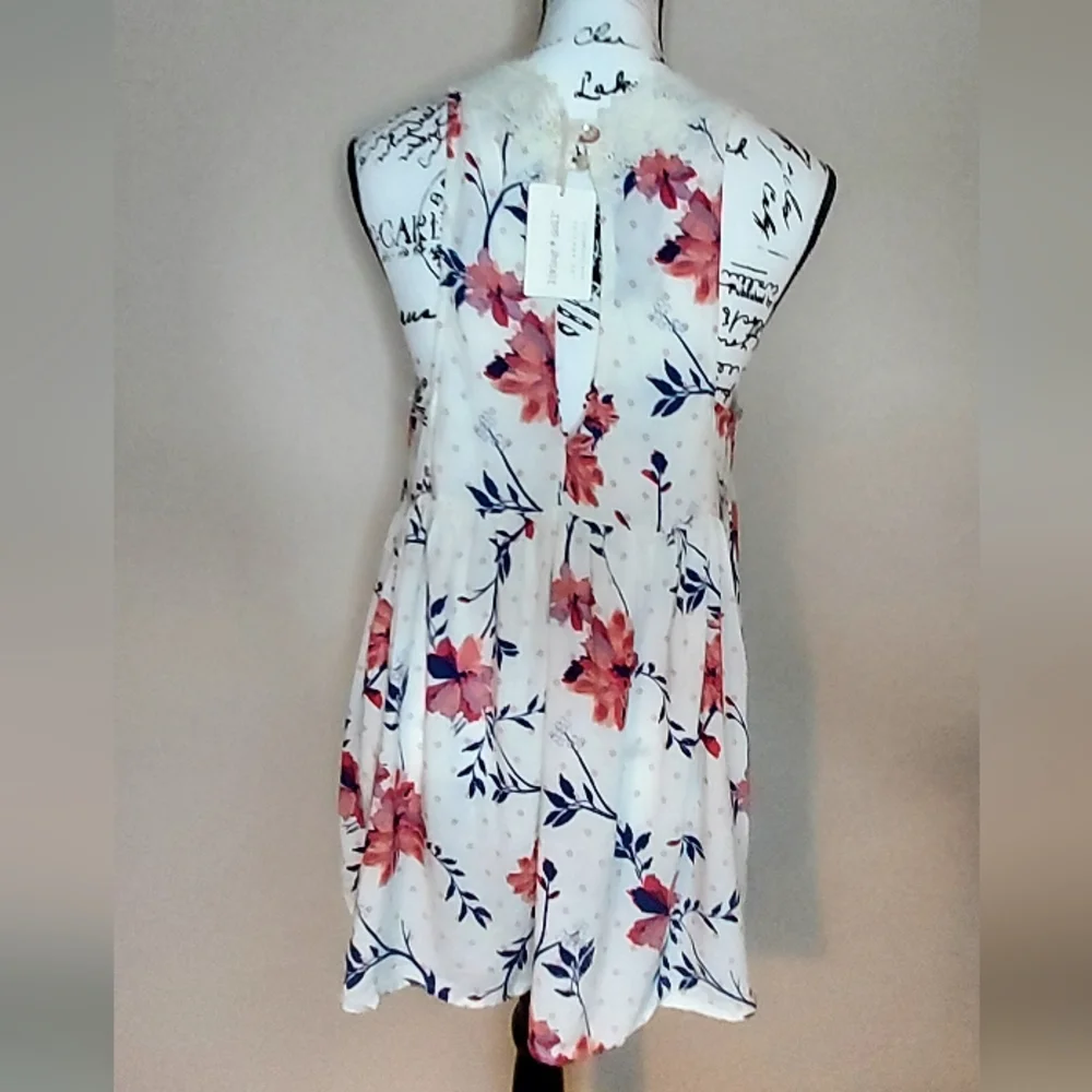 Living Doll Floral Flowy Tank-NWT - Picture 3 of 10